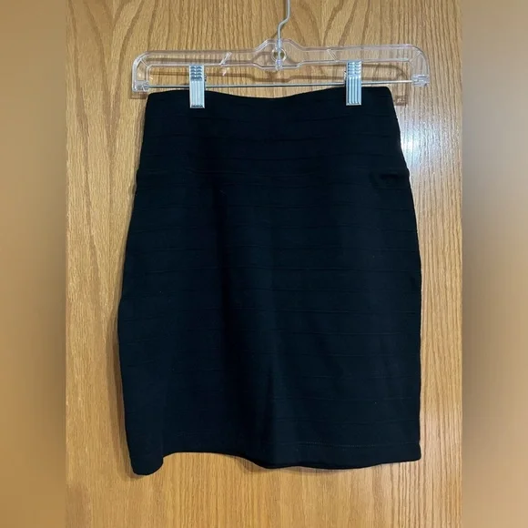 Bodycon skirt - Picture 1 of 2